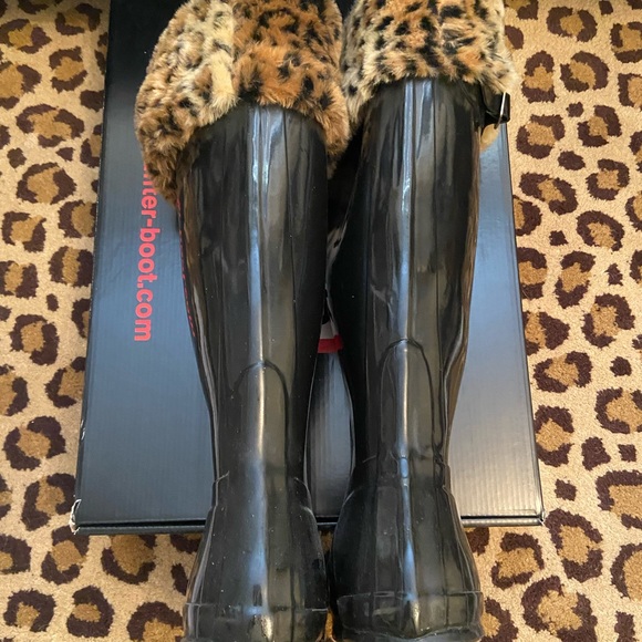 Black Hunter Rain Boots - Picture 4 of 10